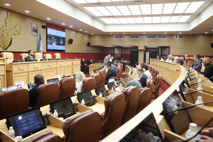 Утверждена предварительная повестка 35-й сессии Законодательного Собрания
